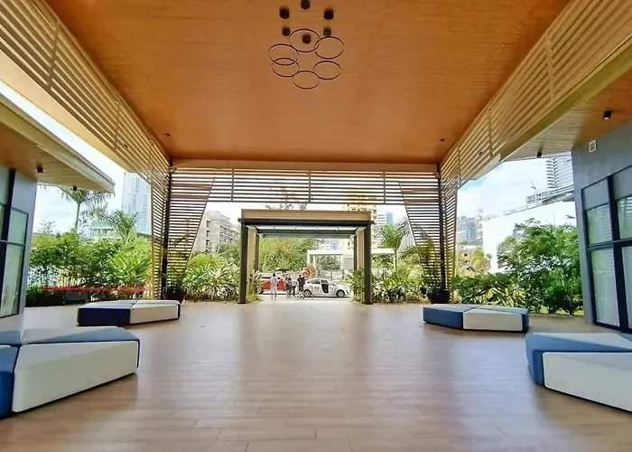 Modern With Views & Amenities